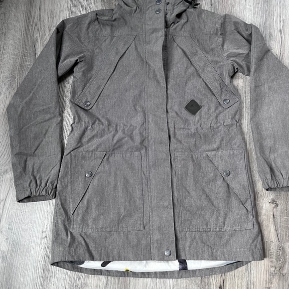 Burton Women's Size Small DryRide Grey Mid Length snow Jacket - Picture 10 of 13